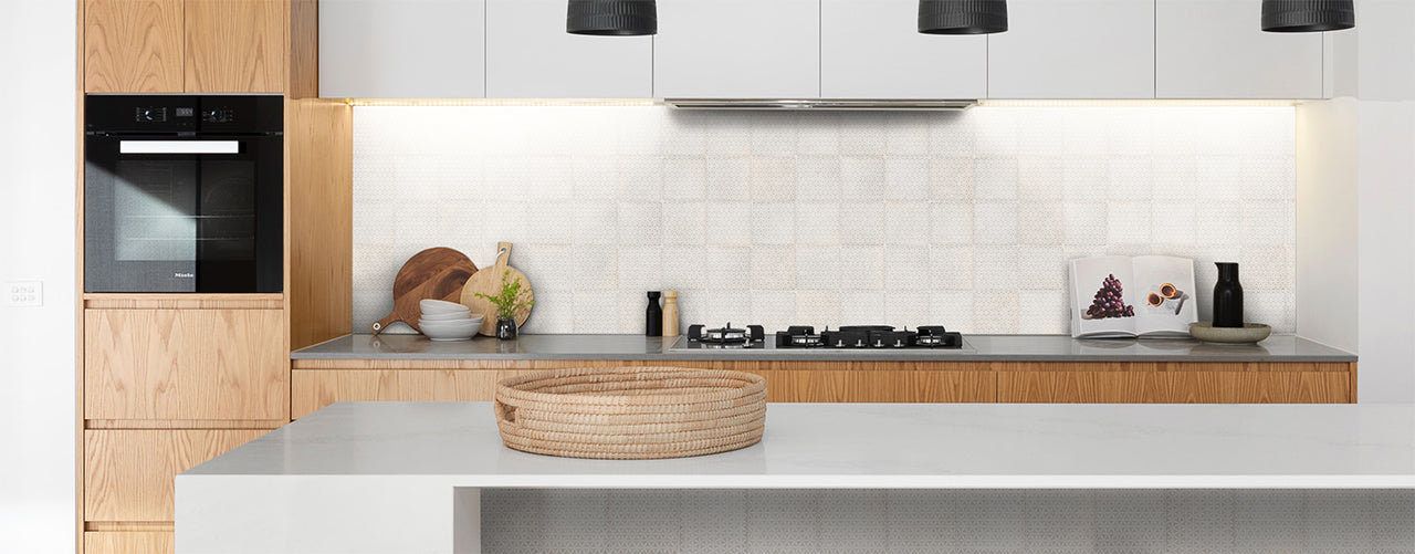 Silhouette Gyre Tile | 17 Colours
