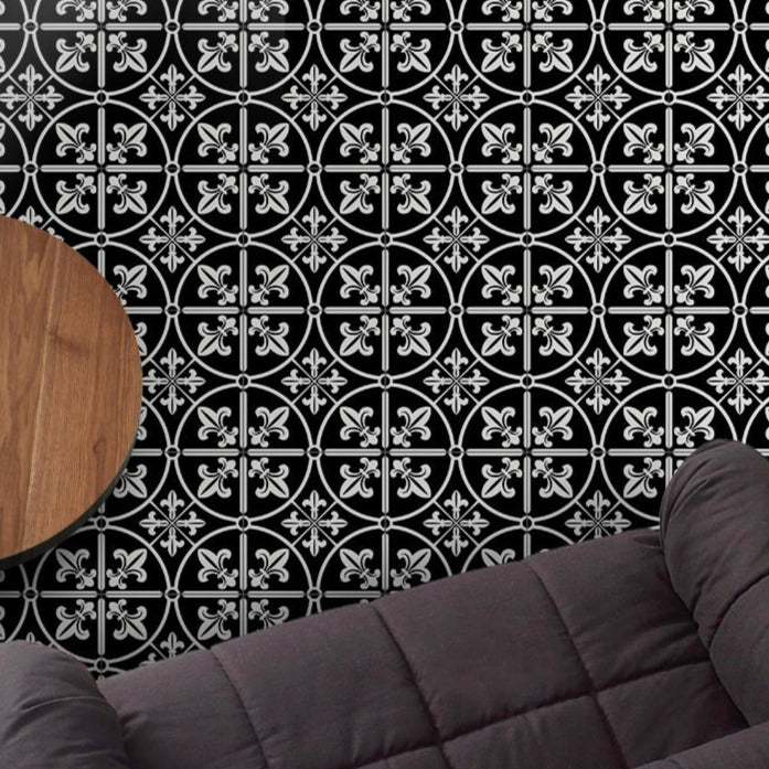 Peppa Capital Black 200x200