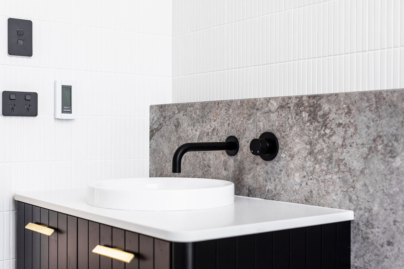 Round Wall Mixer Pinless Handle Trim Kit (In-wall Body Not Included) - Matte Black