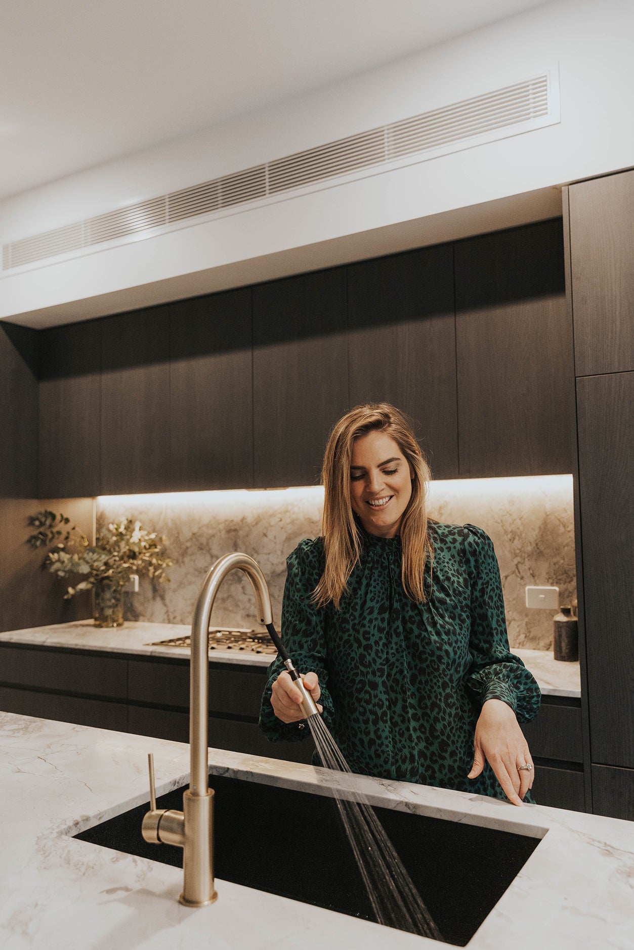 Round Piccola Pull Out Kitchen Mixer Tap - Polished Chrome