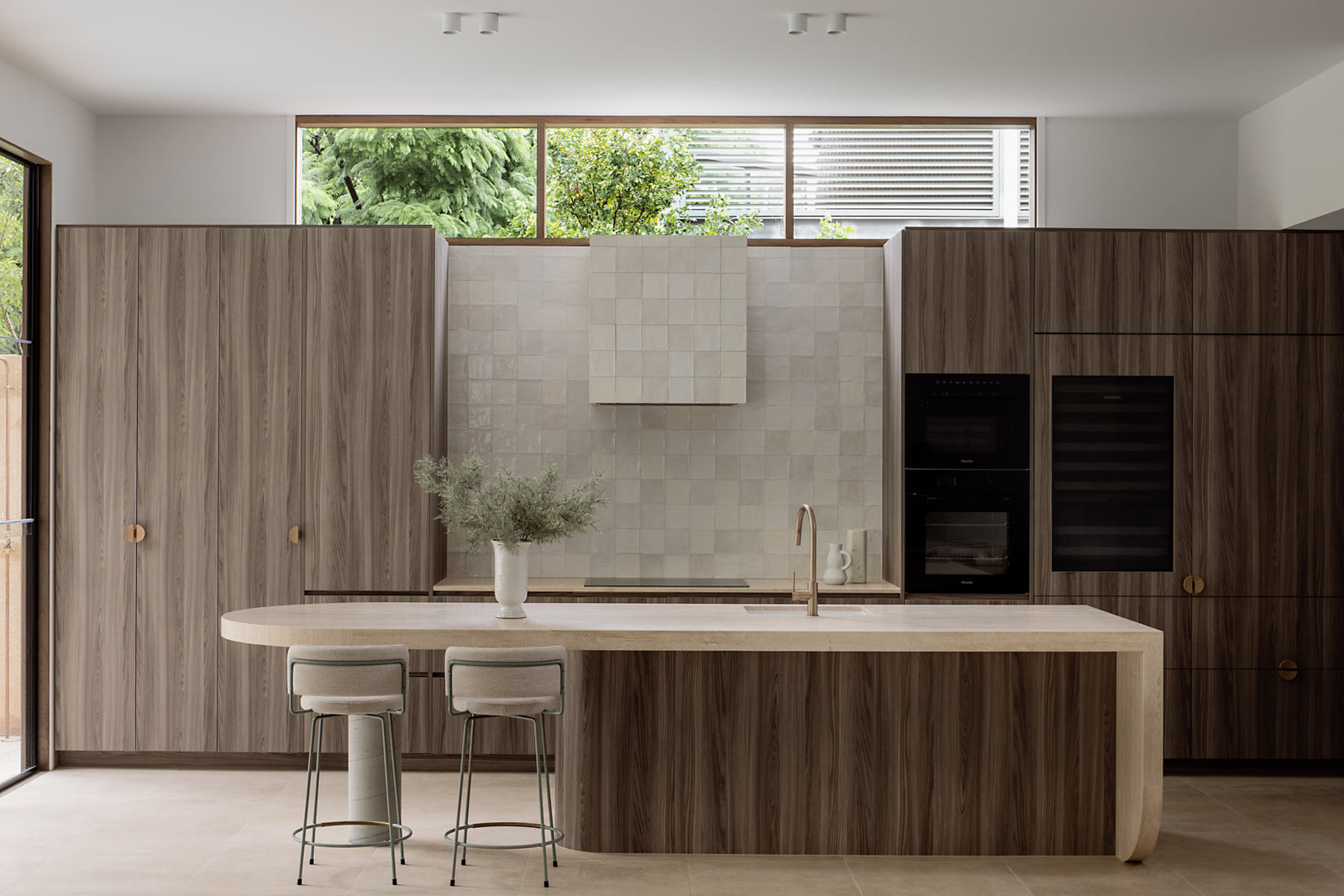 Round Piccola Pull Out Kitchen Mixer Tap - Champagne