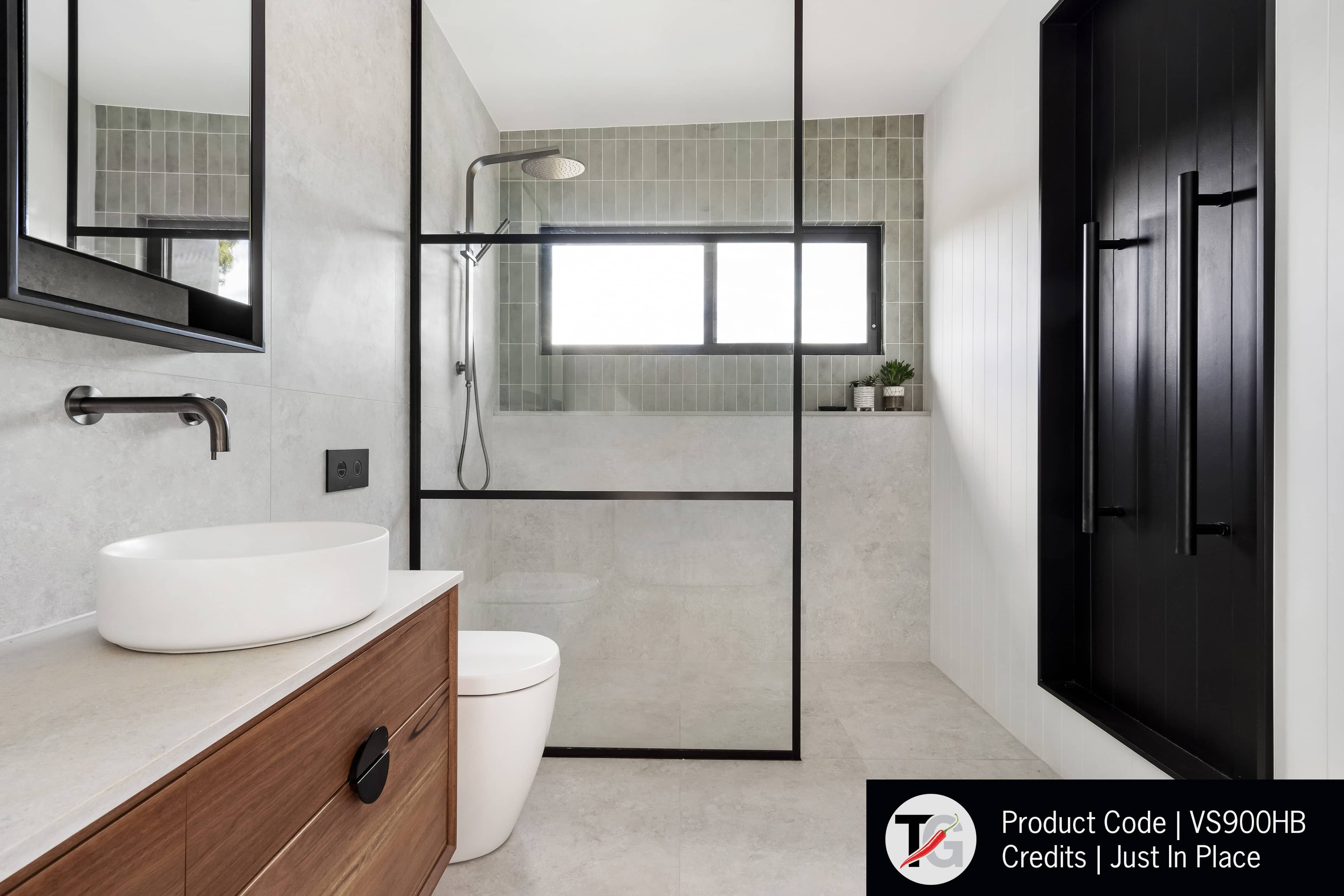 Thermorail Straight/Round 12Volt Vertical Bar 900x142x100mm 28Watts With Optional Hook - Matt Black