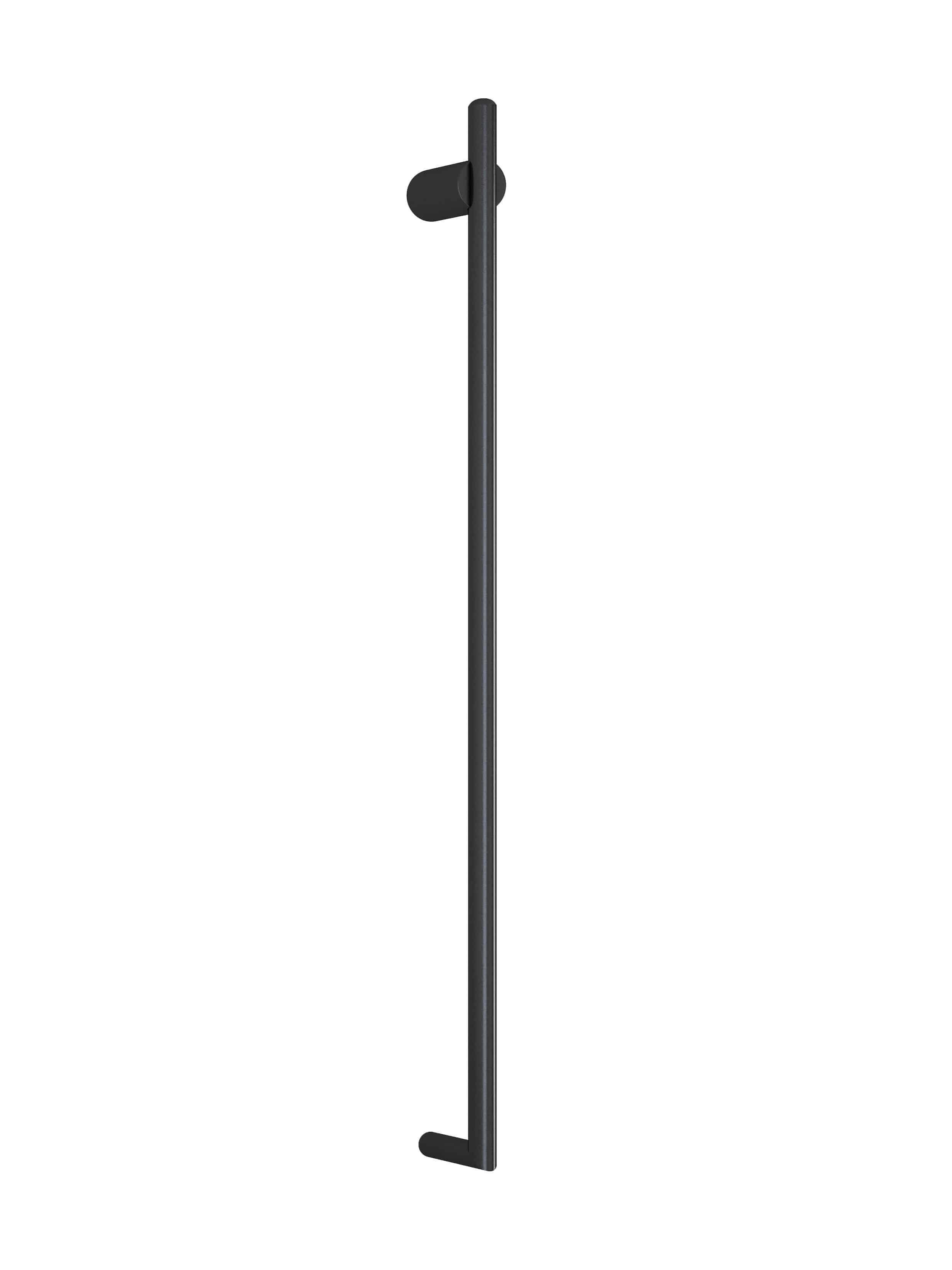 Thermorail Thin/Round 240Volt Vertical Bar 900X45X80Mm 18Watt - Matt Black