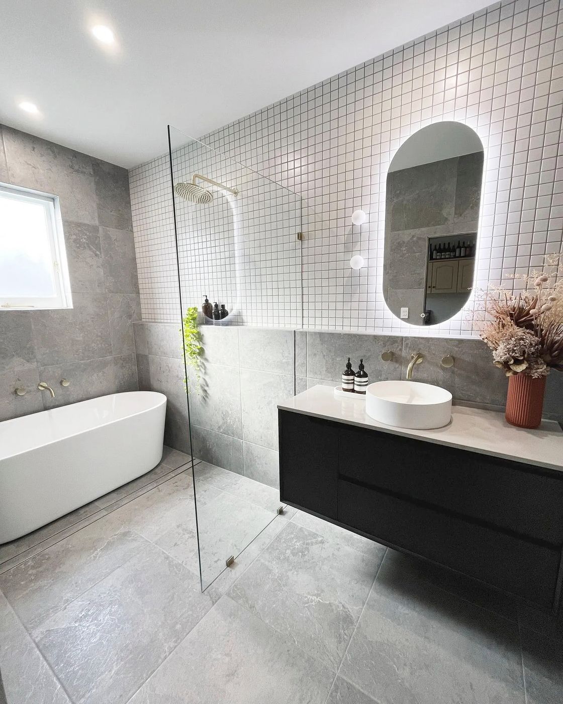 Byron 1200mm Black Oak Wall Hung Cabinet Only