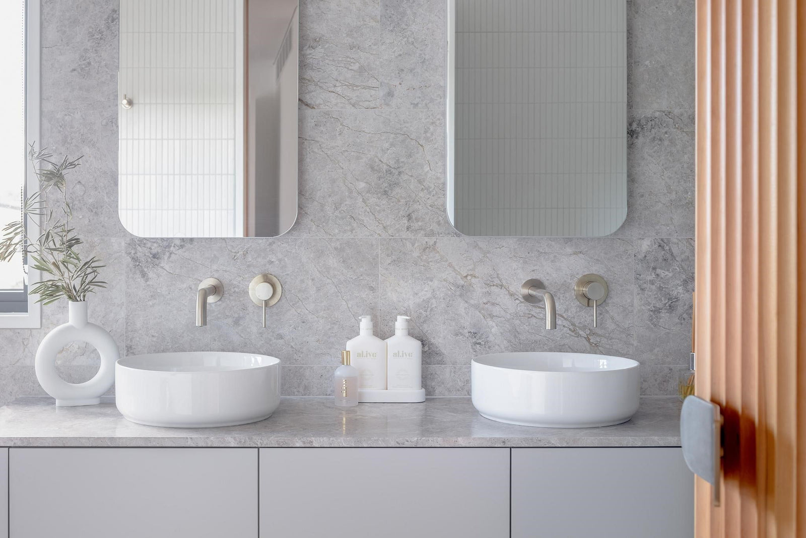 Universal Round Curved Spout - PVD Brushed Nickel