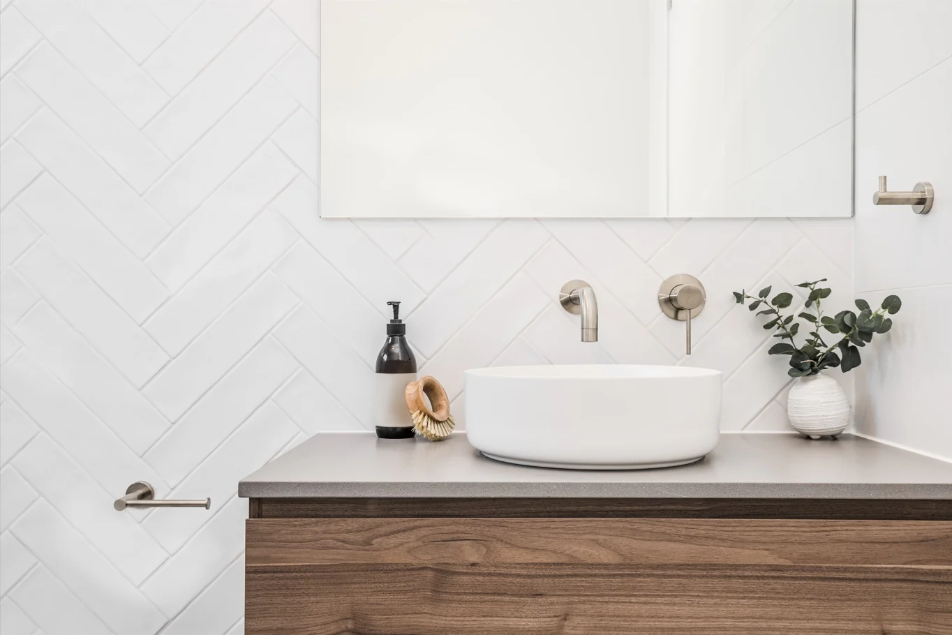 Universal all-in-one Pop Up Waste - Basin & Bath - PVD Brushed Nickel