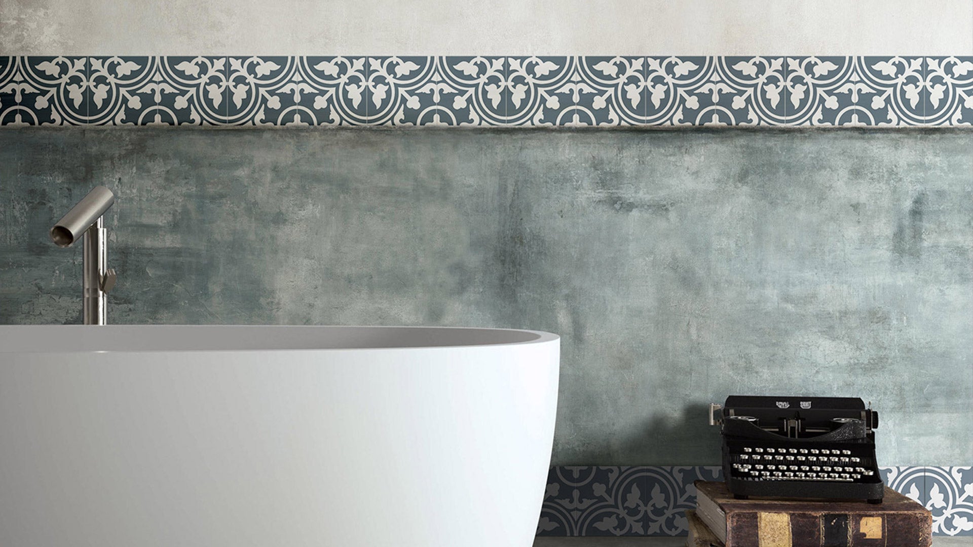 Heirloom Aster Blue Patterned Tile