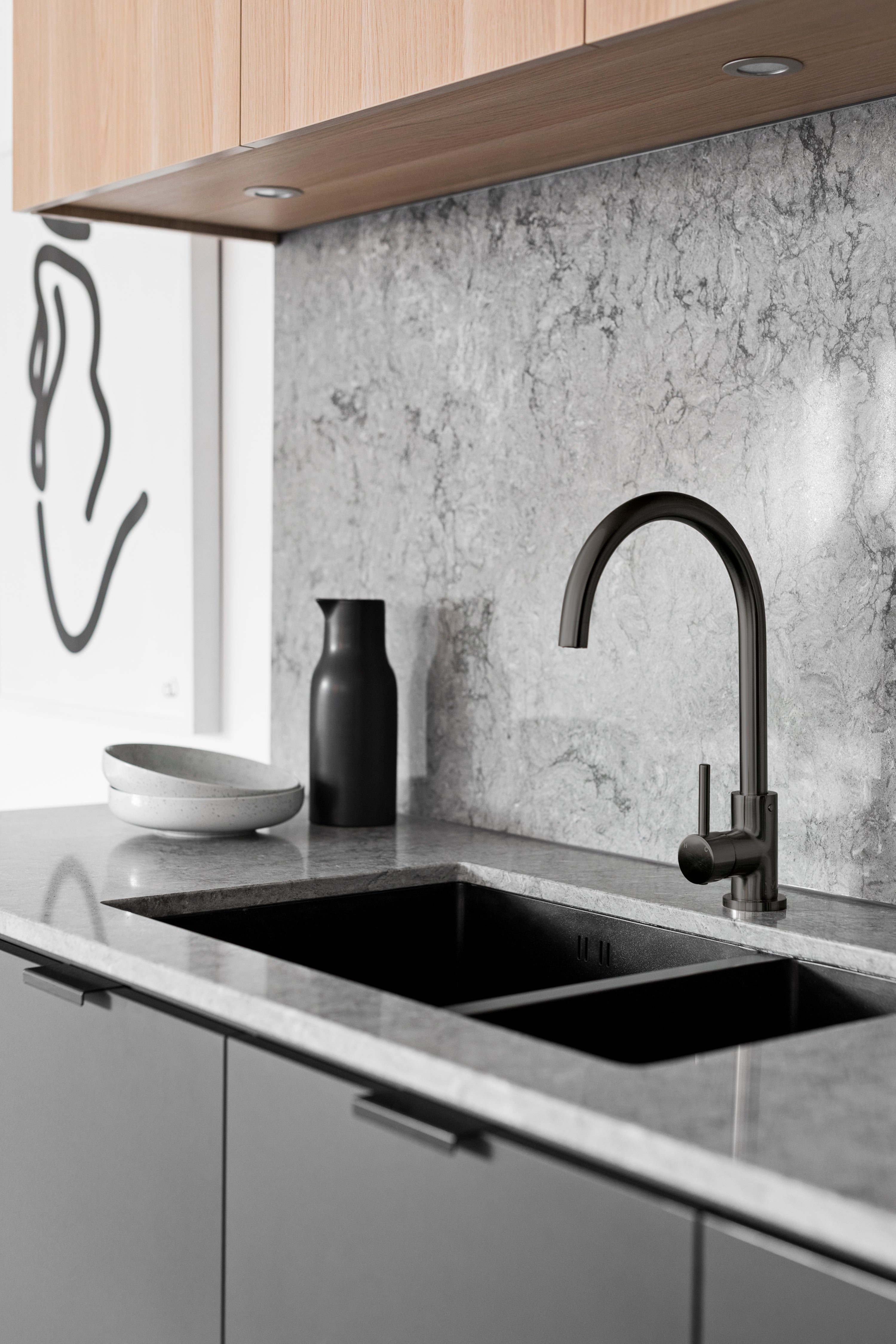 Round Kitchen Mixer Tap - Shadow