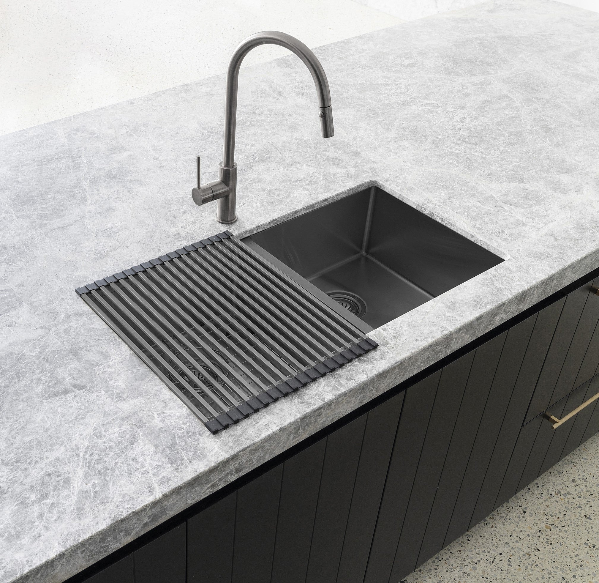 Lavello Stainless Steel rolling mat protector - Gunmetal Black