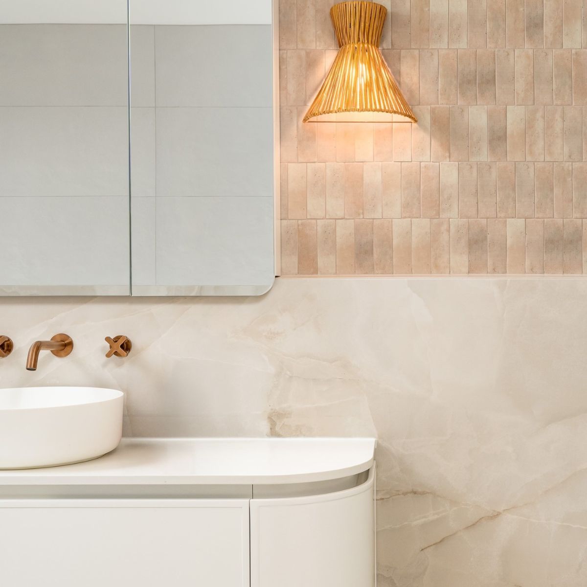Fifth Avenue Signature Surfaces 600mm Soft Mist Benchtop