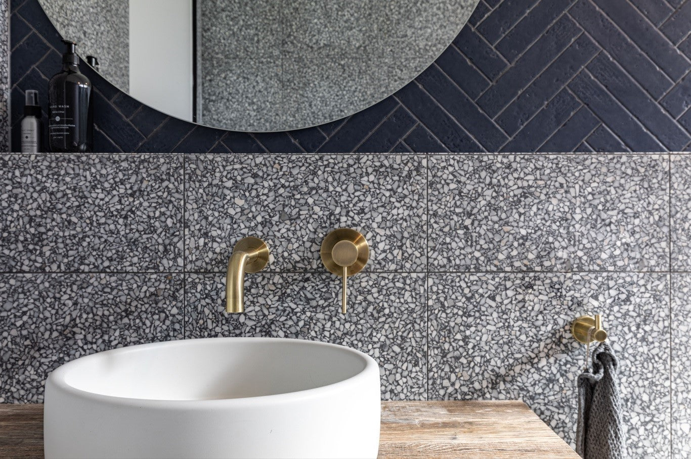 Round Robe Hook - PVD Tiger Bronze