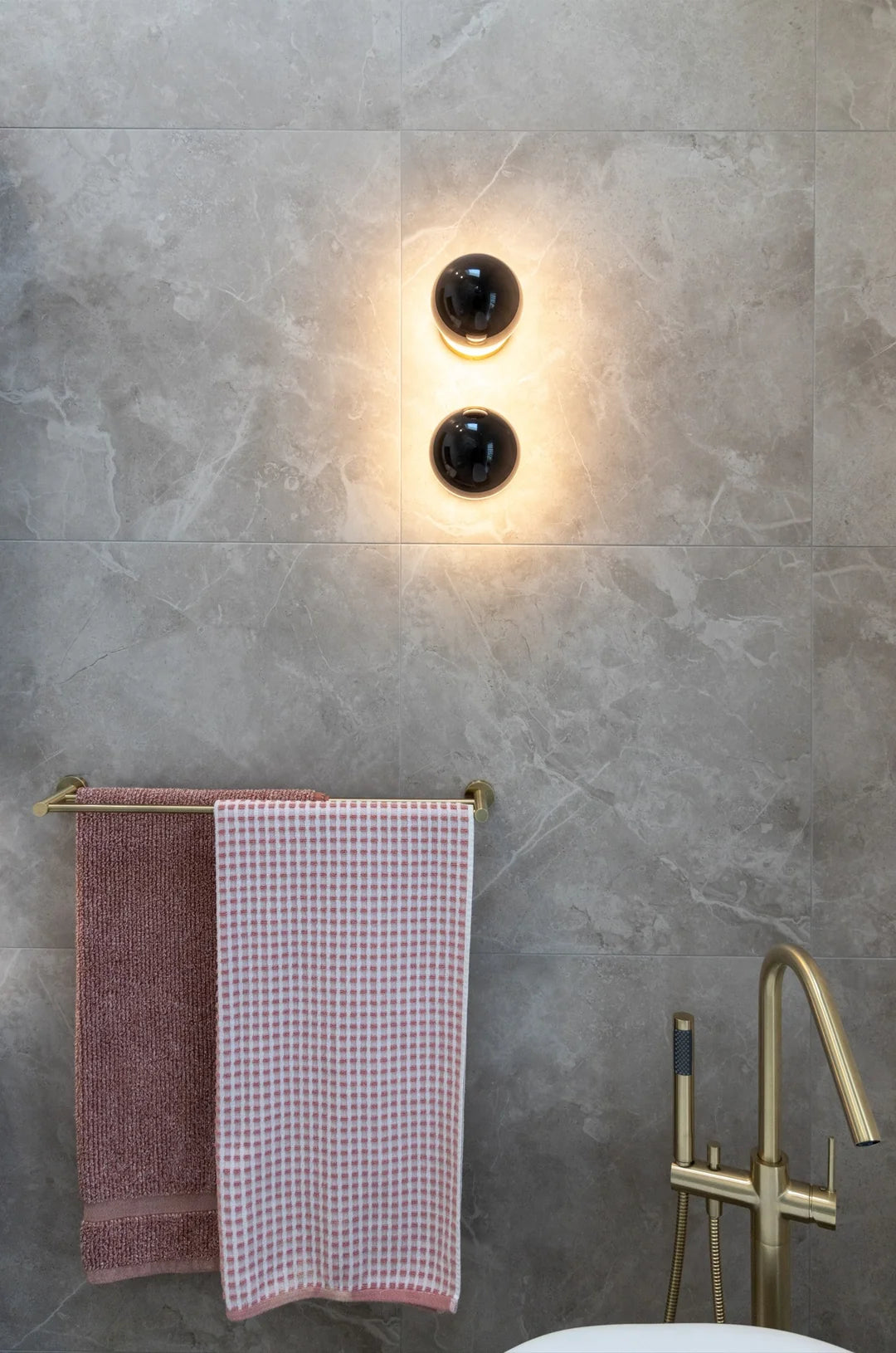 Meir Round Towel Rail