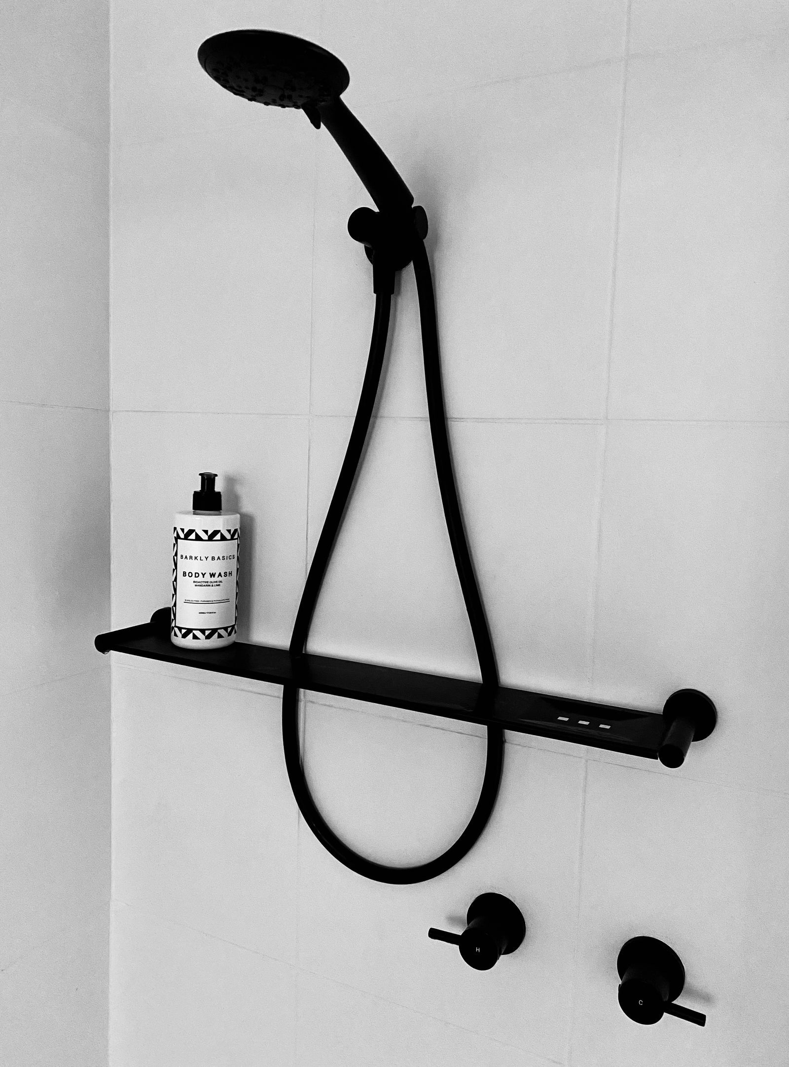 Round Bathroom Shelf - Matte Black