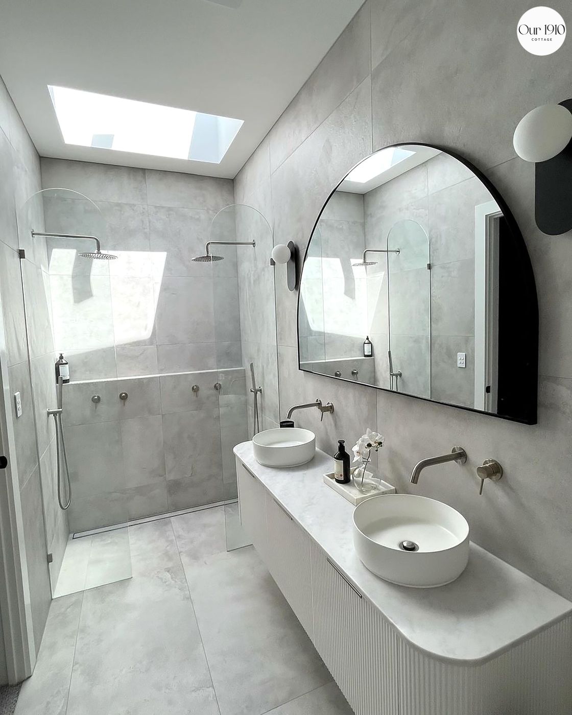 Bondi 1800mm Satin White Fluted Wall Hung Curve Cabinet