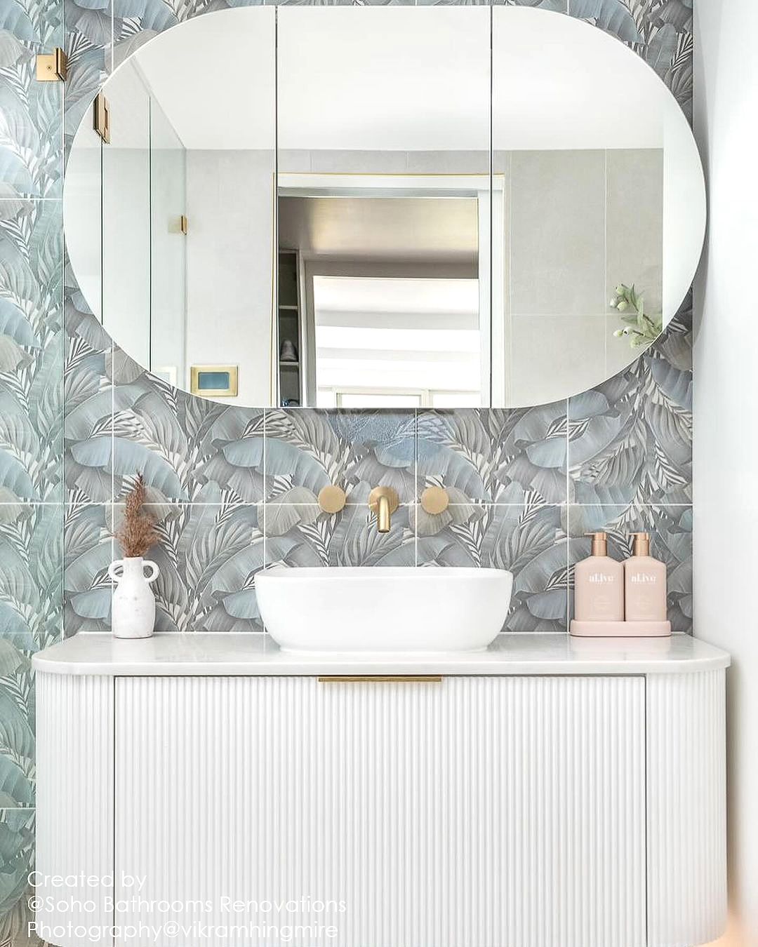 Bondi 1200mm Satin White Fluted Wall Hung Curve Cabinet Only