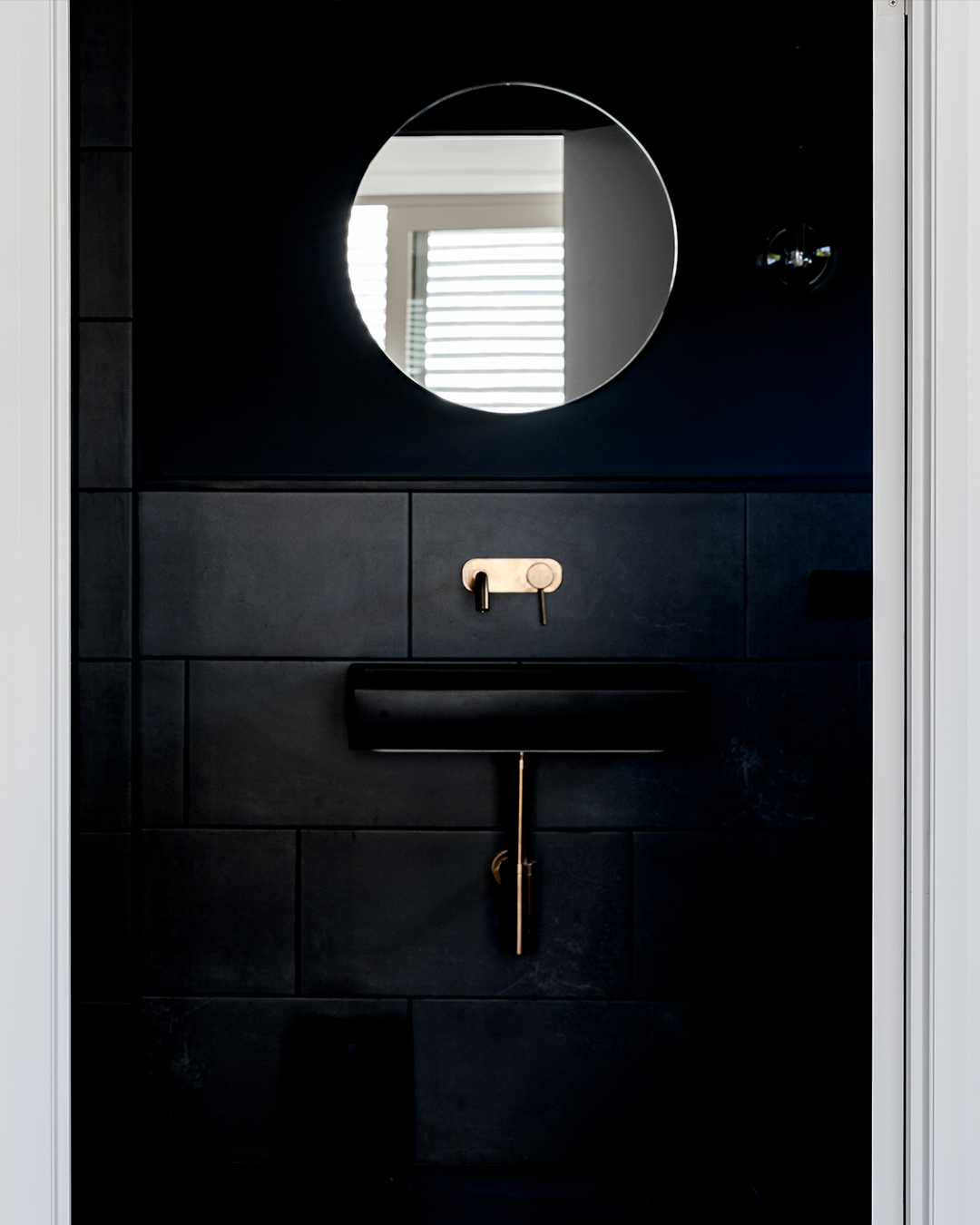 Box Basin - Charcoal