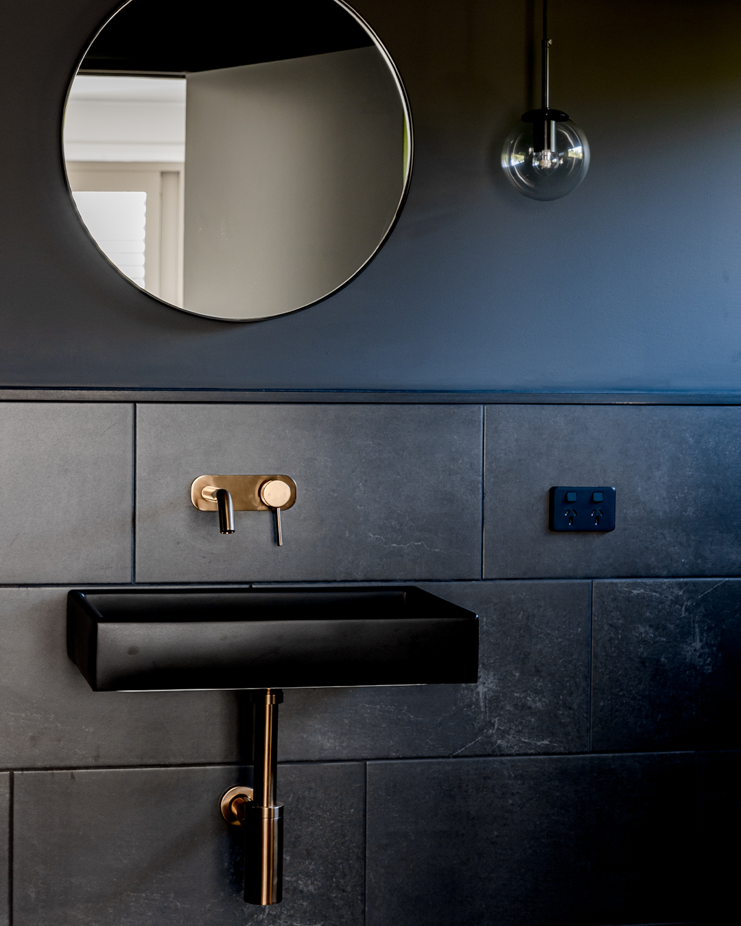 Box Basin - Charcoal