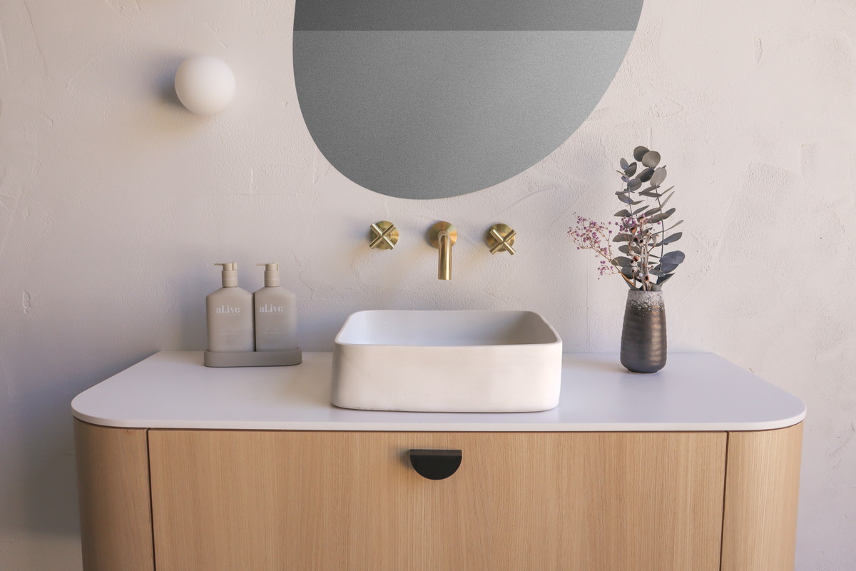 Cast basin - Ivory