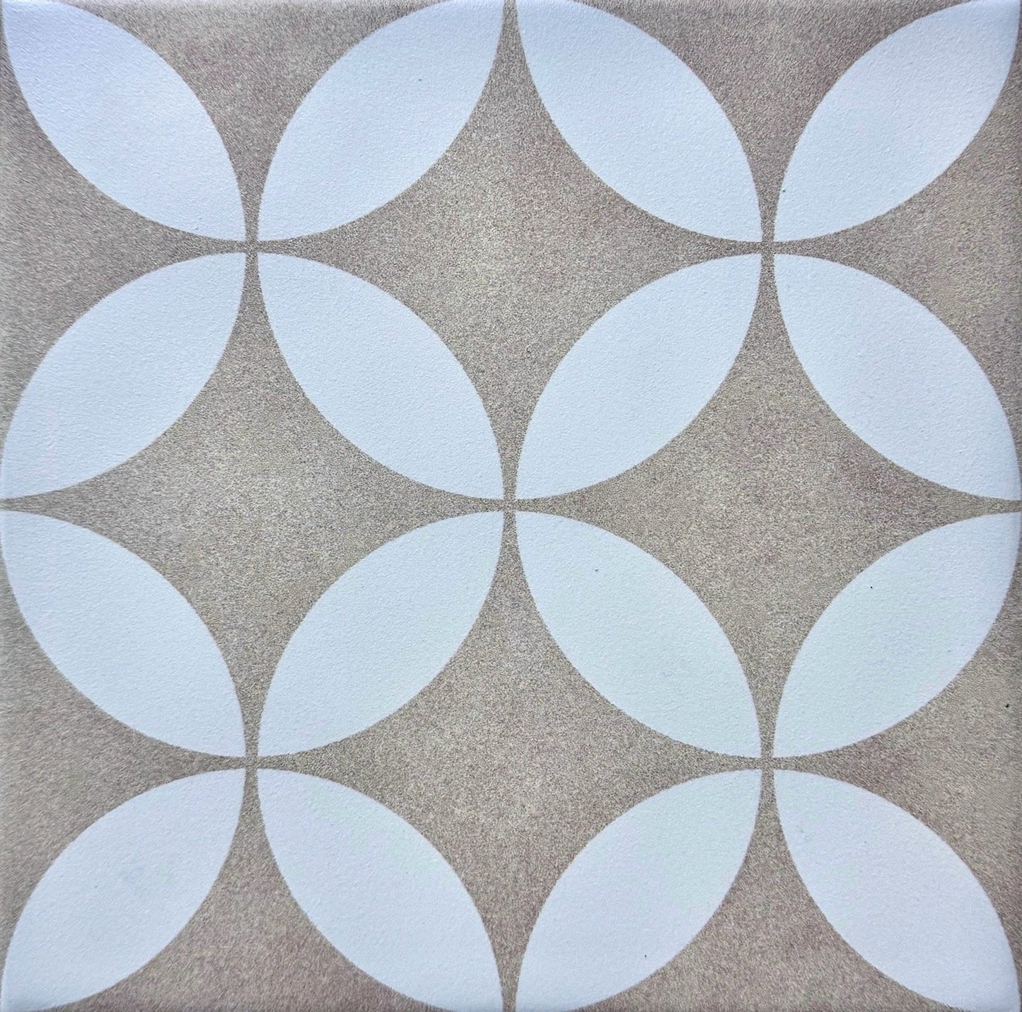 Daisy Earth Floor