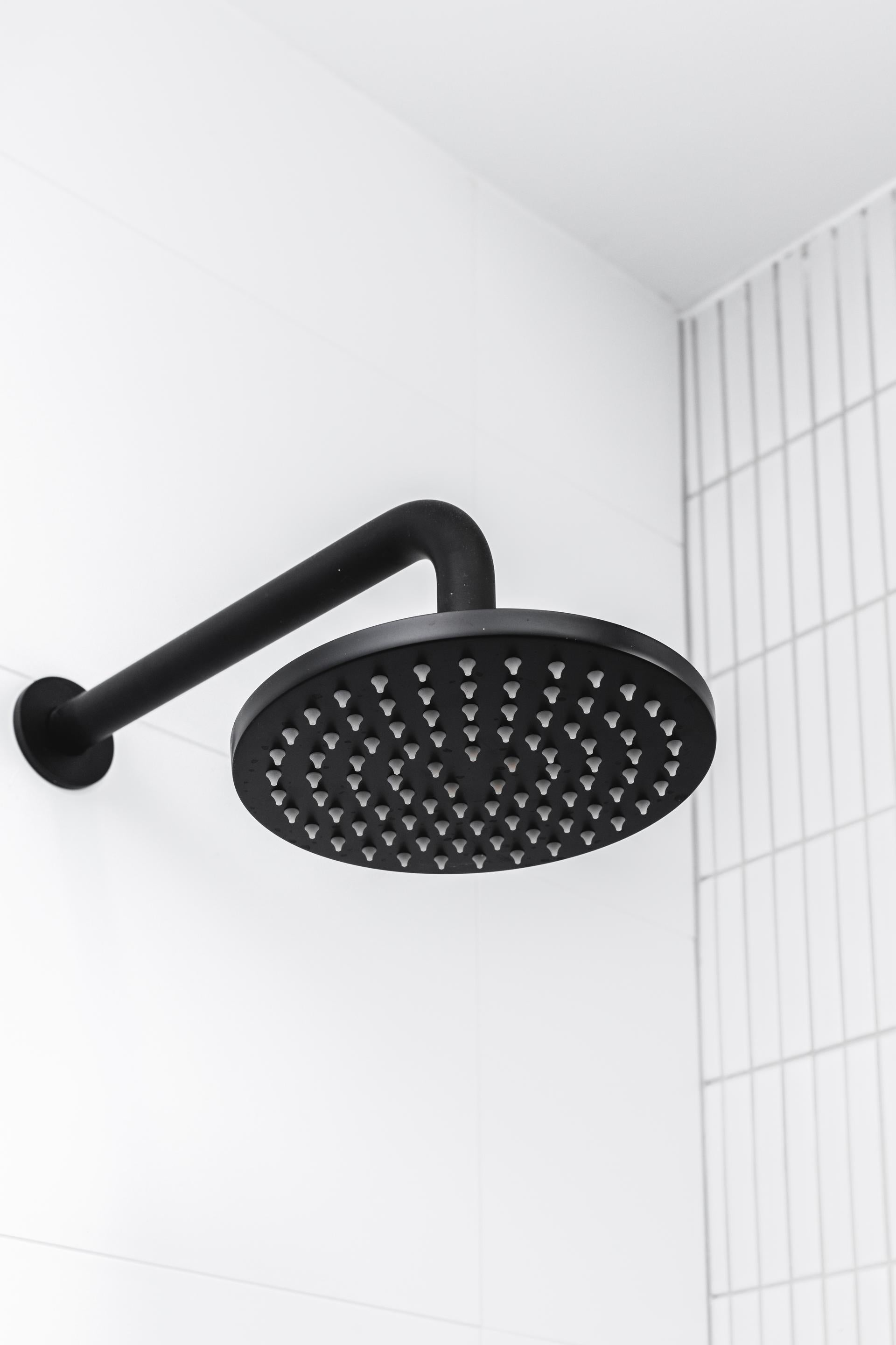 Round Shower Rose 200mm - Matte black