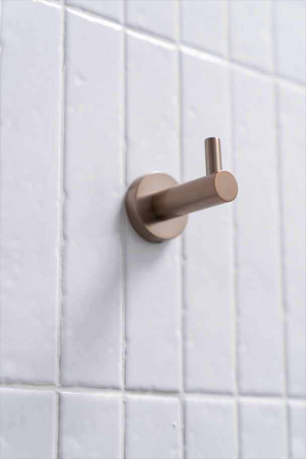 Round Robe Hook - Champagne